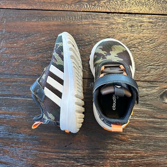 Adidas RACER TR23K Runnig Shoes Baby / Toddler Size 5 - Camo Style IF0207 - Picture 2 of 7